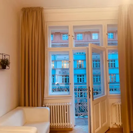 Blue Prague פראג