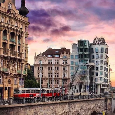 Ξενοδοχείο με διαμερίσματα Blue Prague 3*