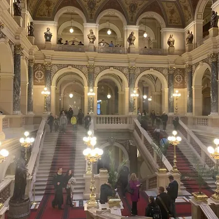 Blue Prague מלון דירות פראג